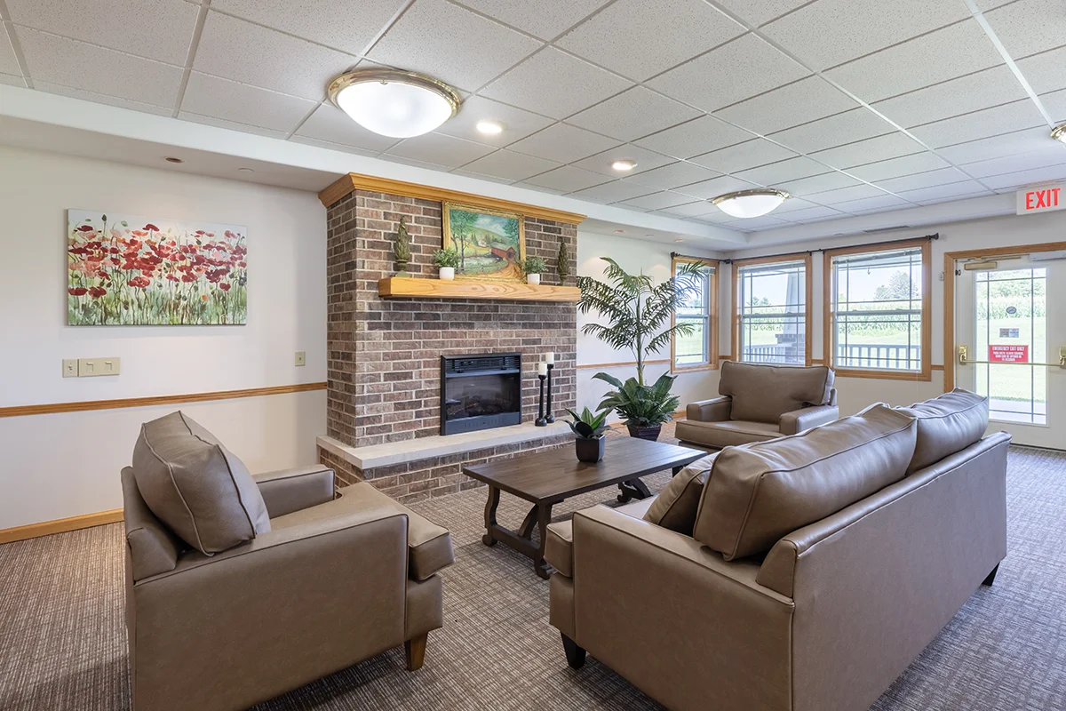 https://www.jaybirdseniorliving.com/wp-content/uploads/2023/09/ap-burlington_17_1200px.webp