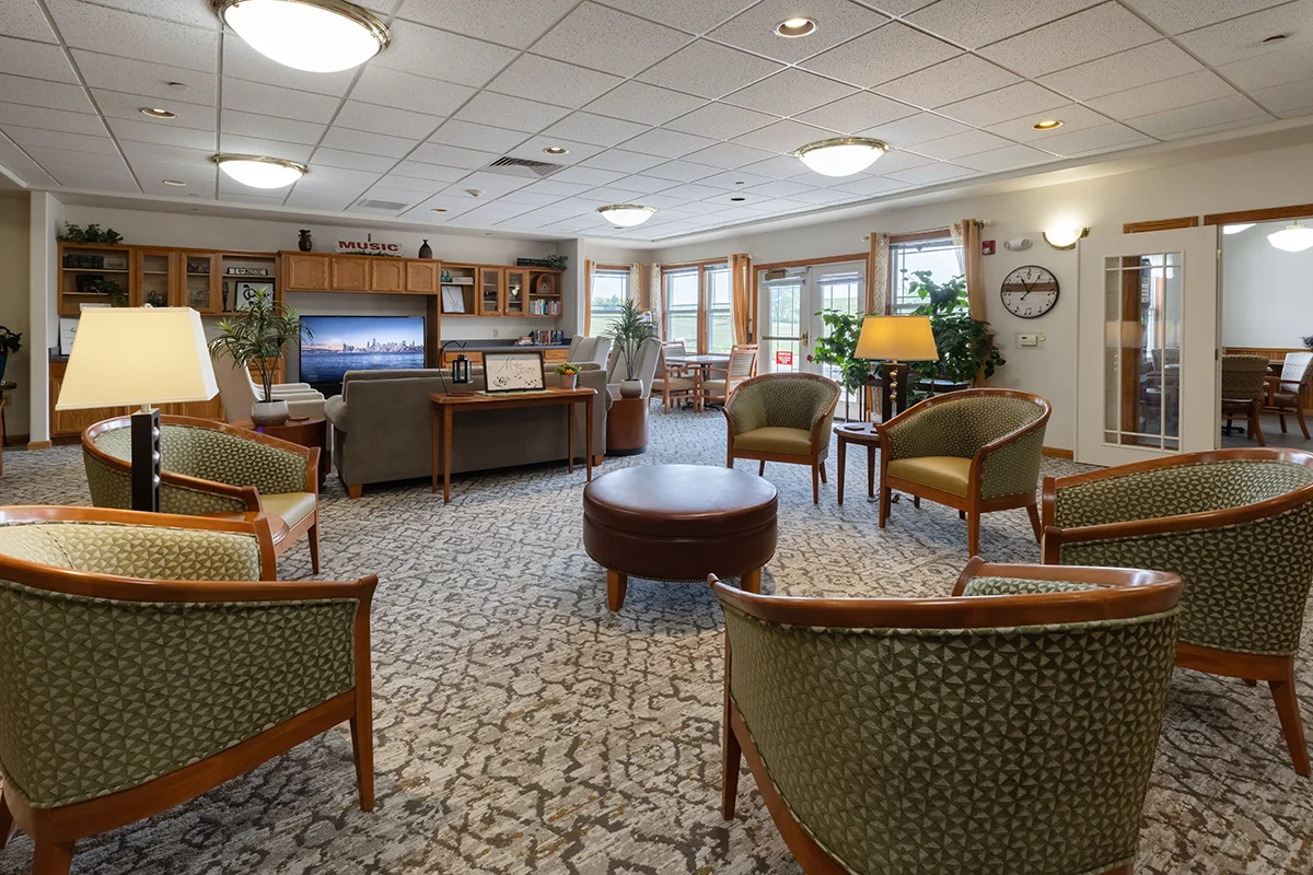 https://www.jaybirdseniorliving.com/wp-content/uploads/2023/09/mount-pleasant_02_1200.webp