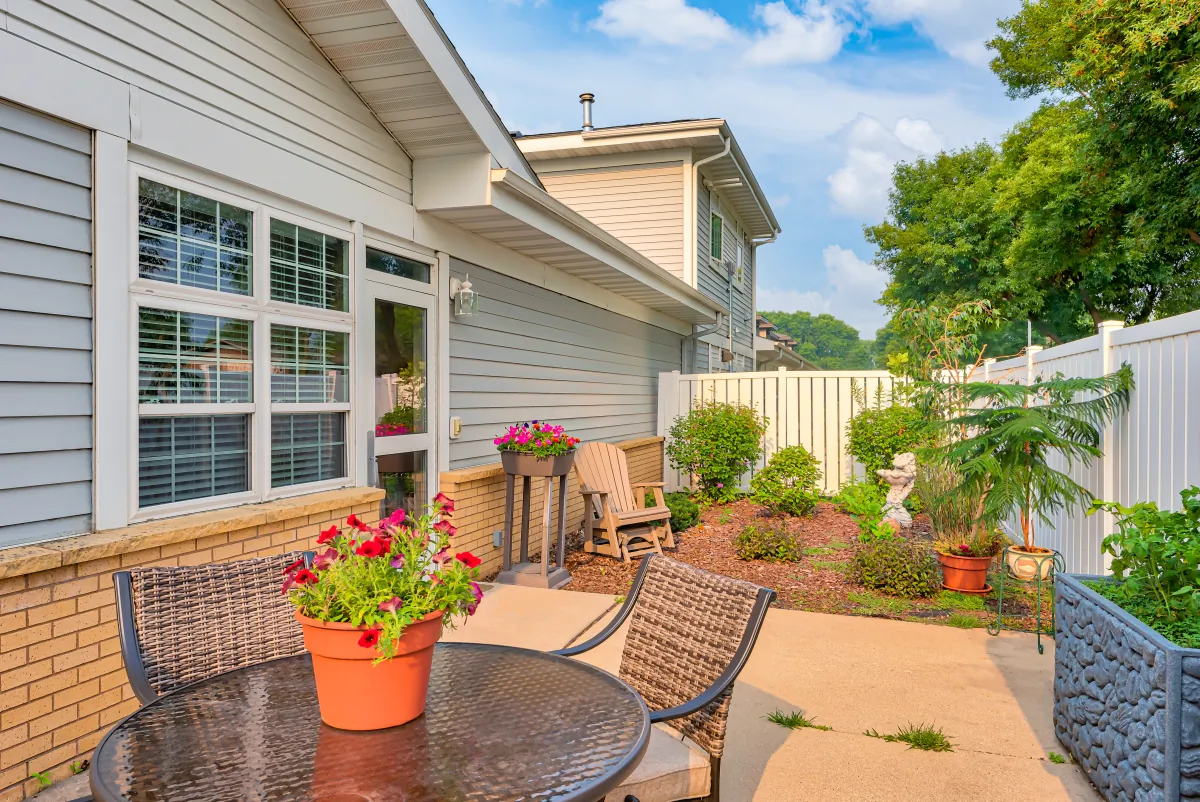 https://www.jaybirdseniorliving.com/wp-content/uploads/2025/09/09-AutumnGrace_118RavenCt_II-5581267_PHO-11.webp