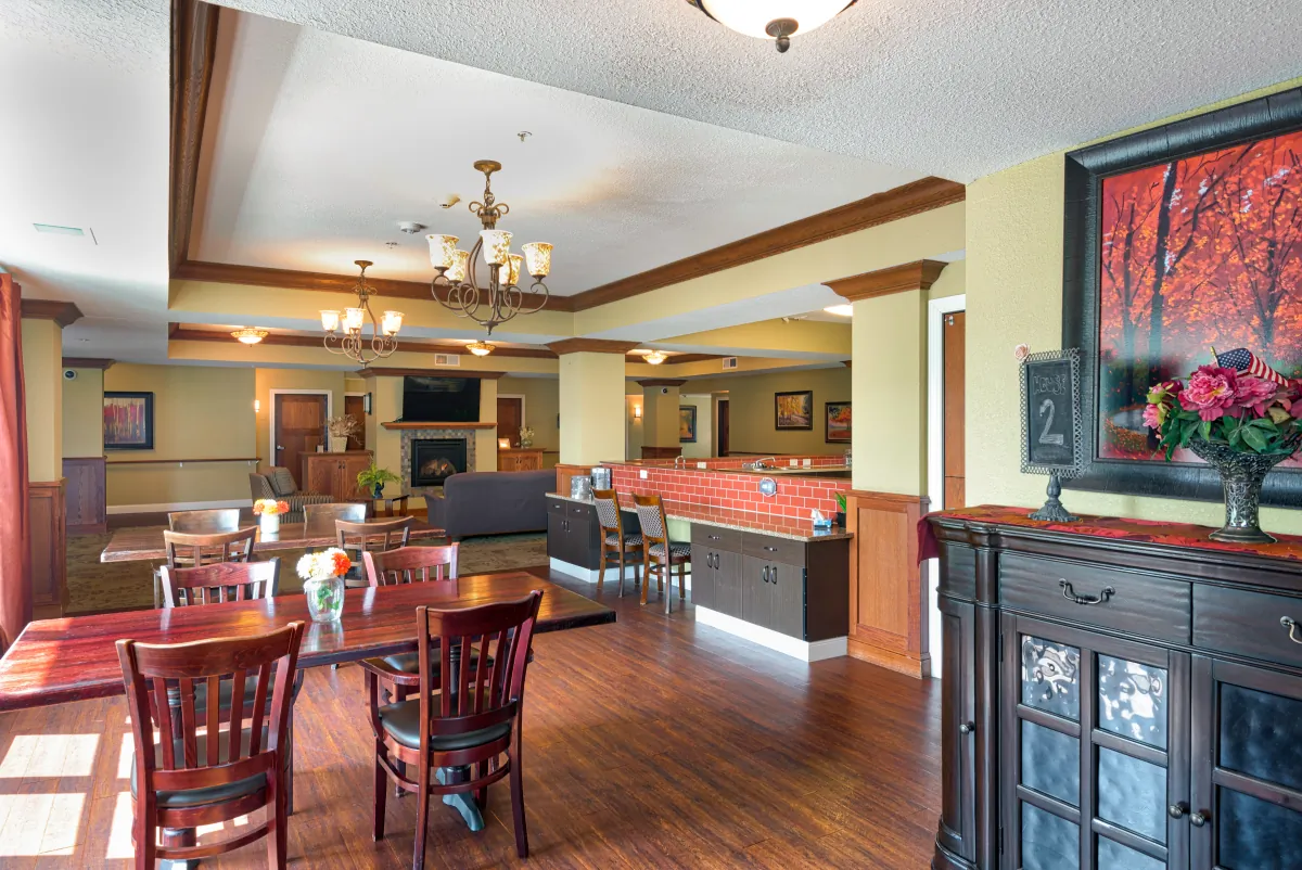 https://www.jaybirdseniorliving.com/wp-content/uploads/2025/09/WatersEdge_800AgencyTrl_II-5581265_PHO-18.webp