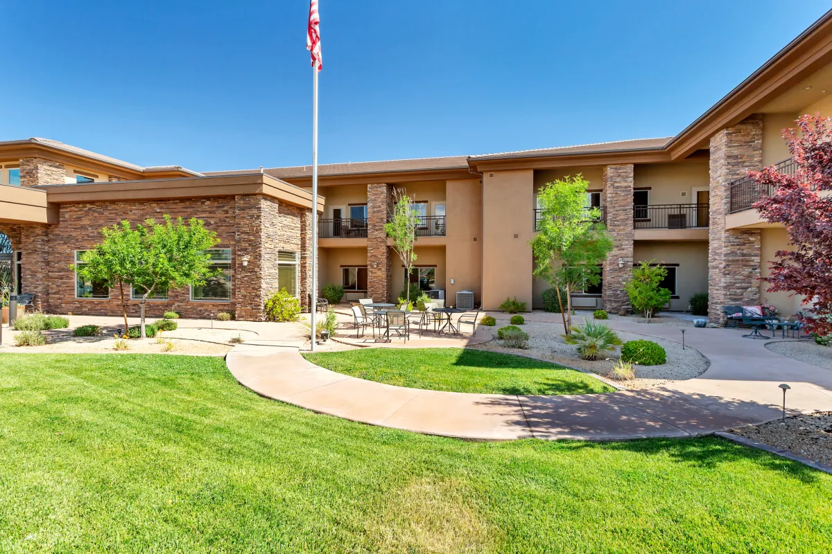 https://www.jaybirdseniorliving.com/wp-content/uploads/2025/09/Z1A0858.webp